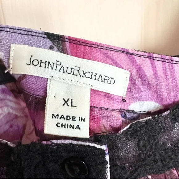 Purple floral John Paul Richard top - Picture 3 of 4